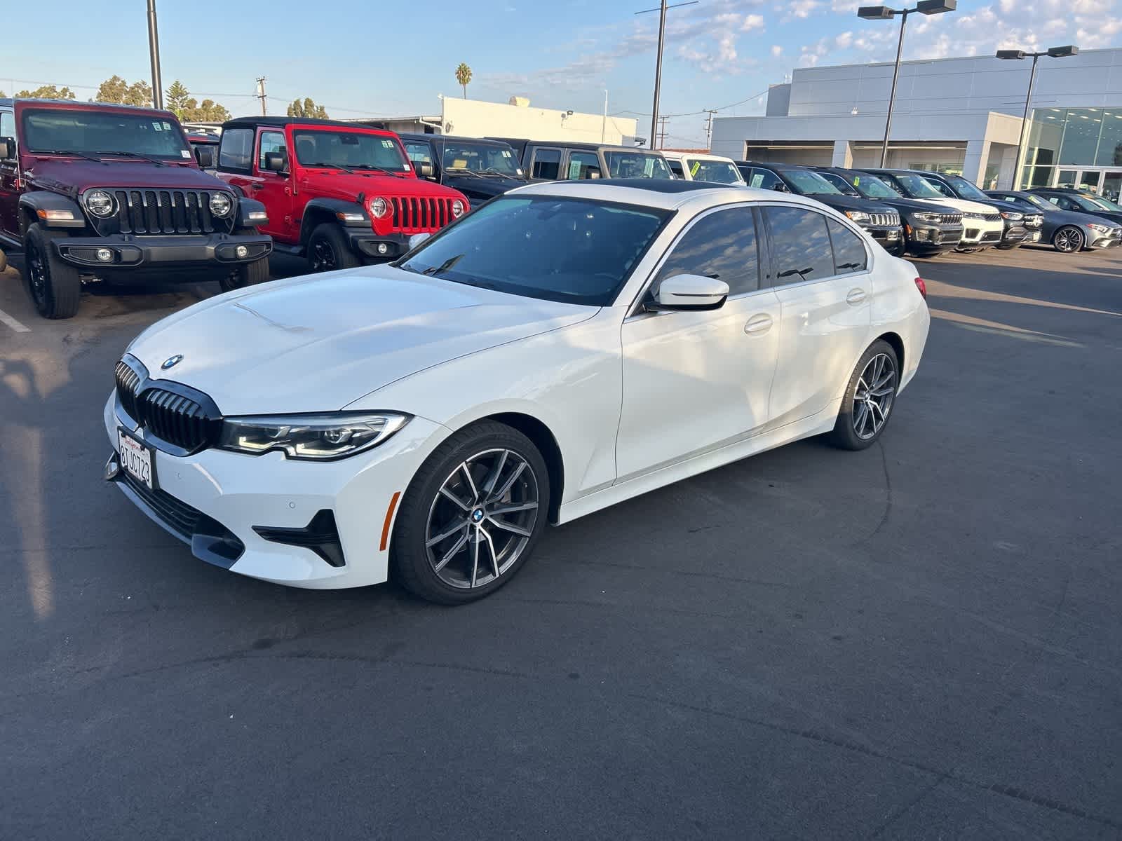 Thumbnail: 2021 BMW 3 Series - 2