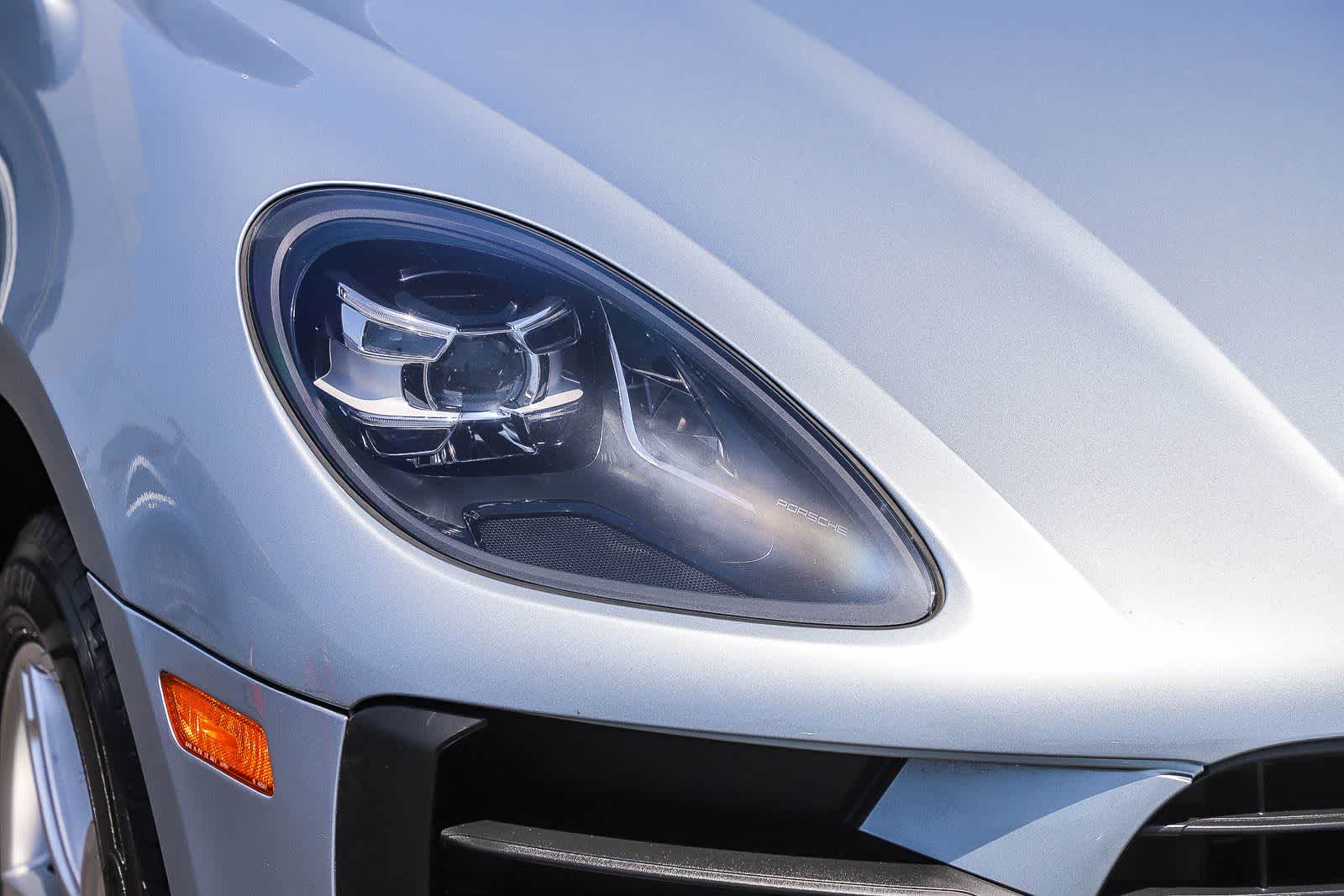Thumbnail: 2020 Porsche Macan - 4