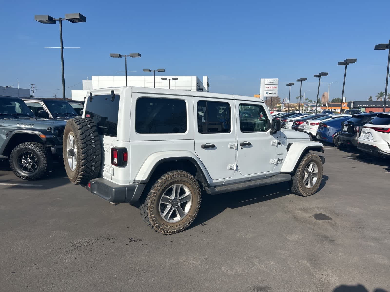 Thumbnail: 2022 Jeep Wrangler - 8