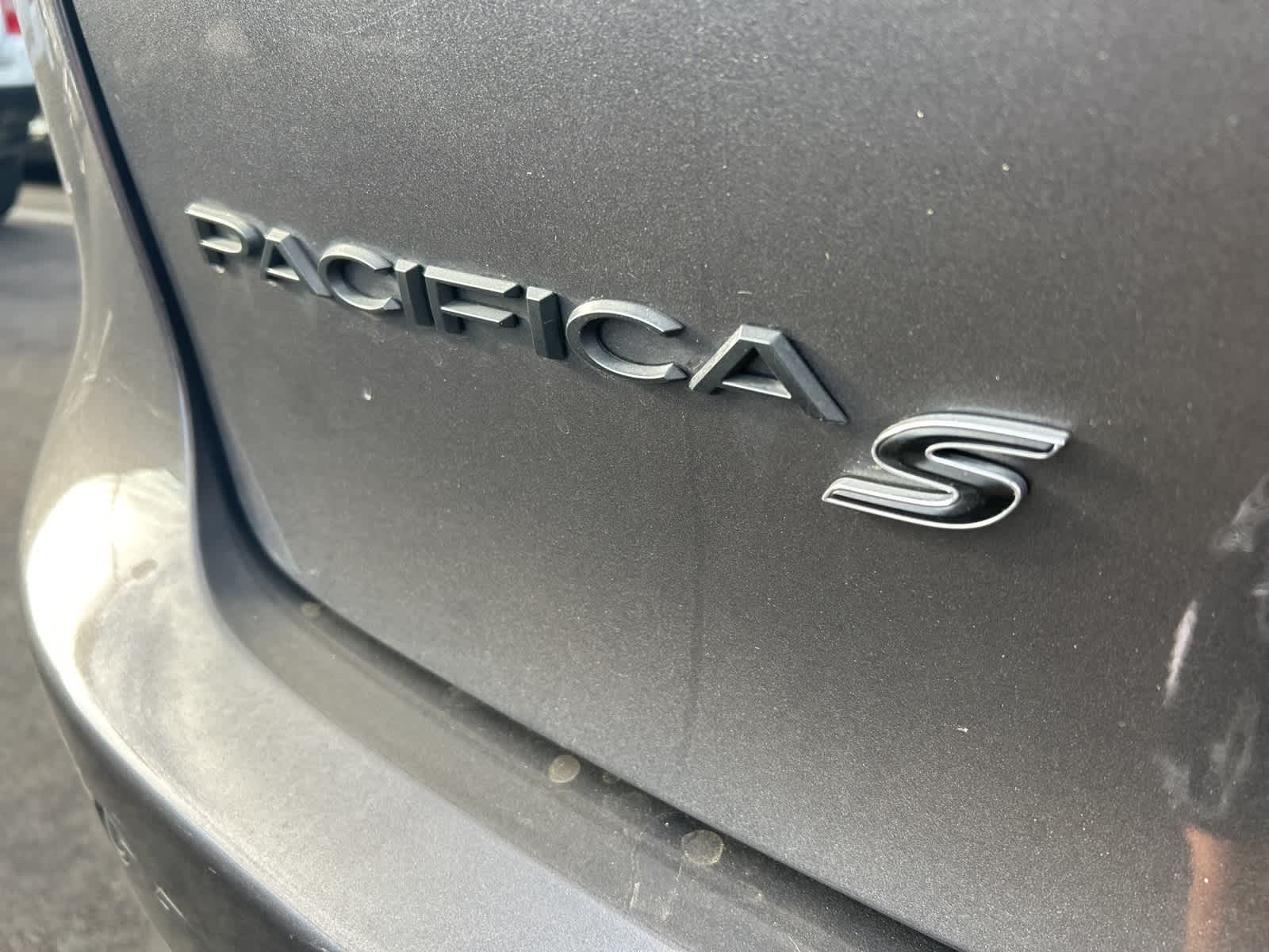 Thumbnail: 2022 Chrysler Pacifica - 15
