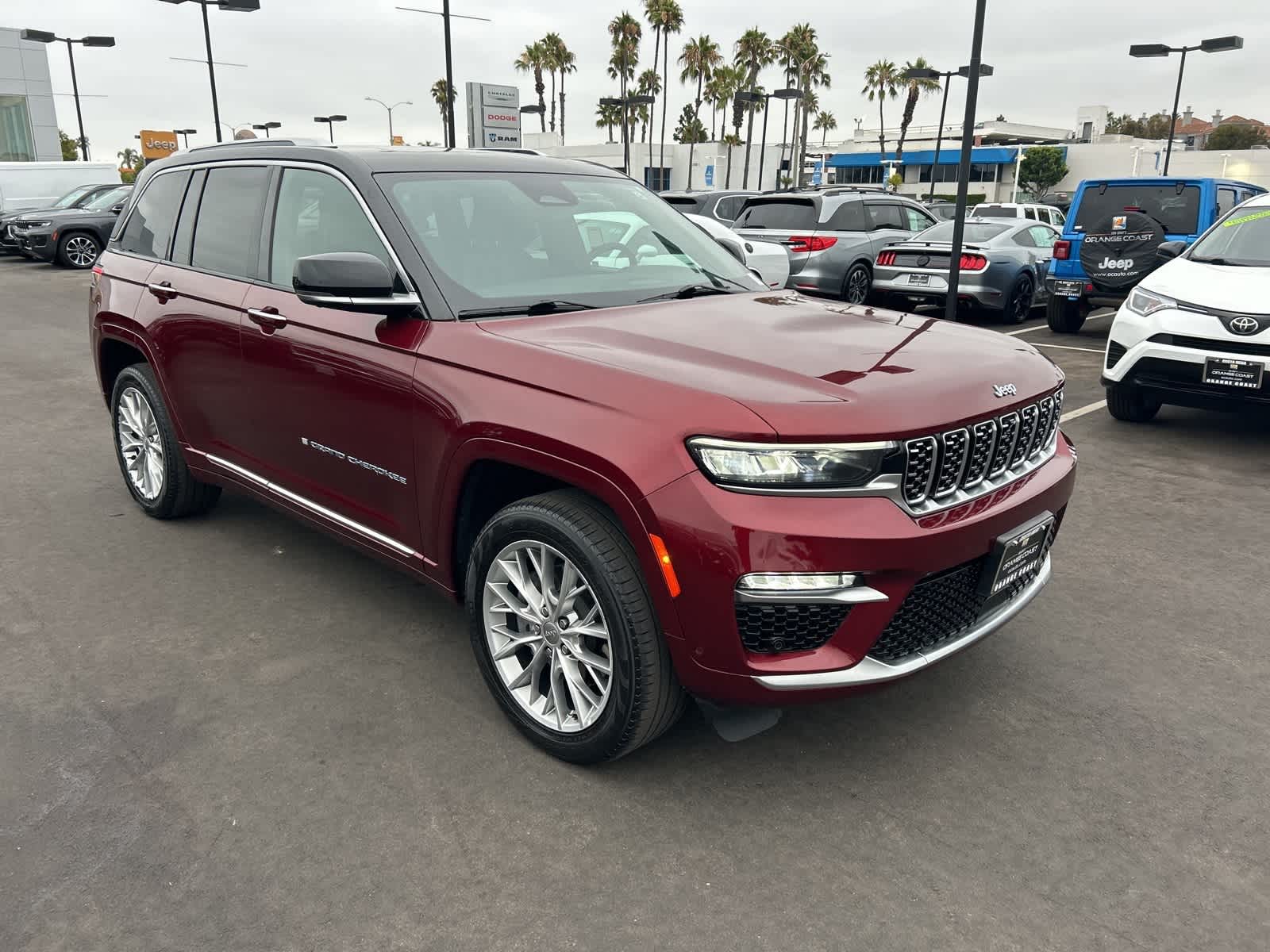 Thumbnail: 2022 Jeep Grand Cherokee - 8