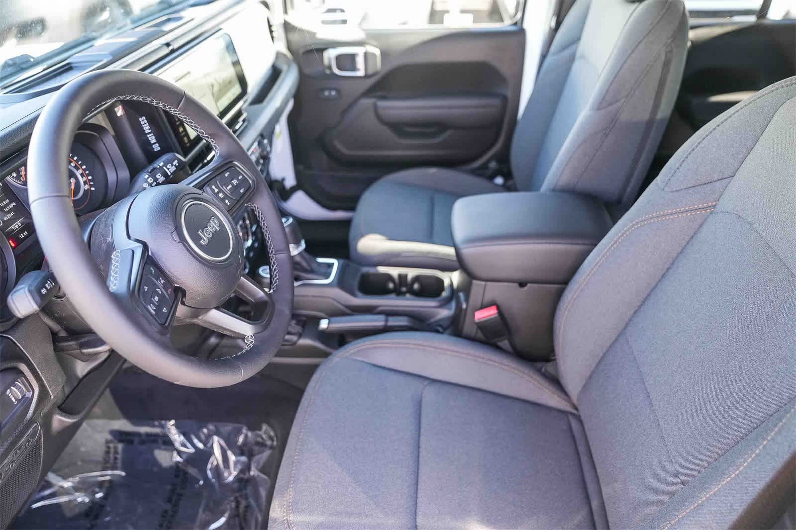 Thumbnail: 2026 Jeep Wrangler - 19