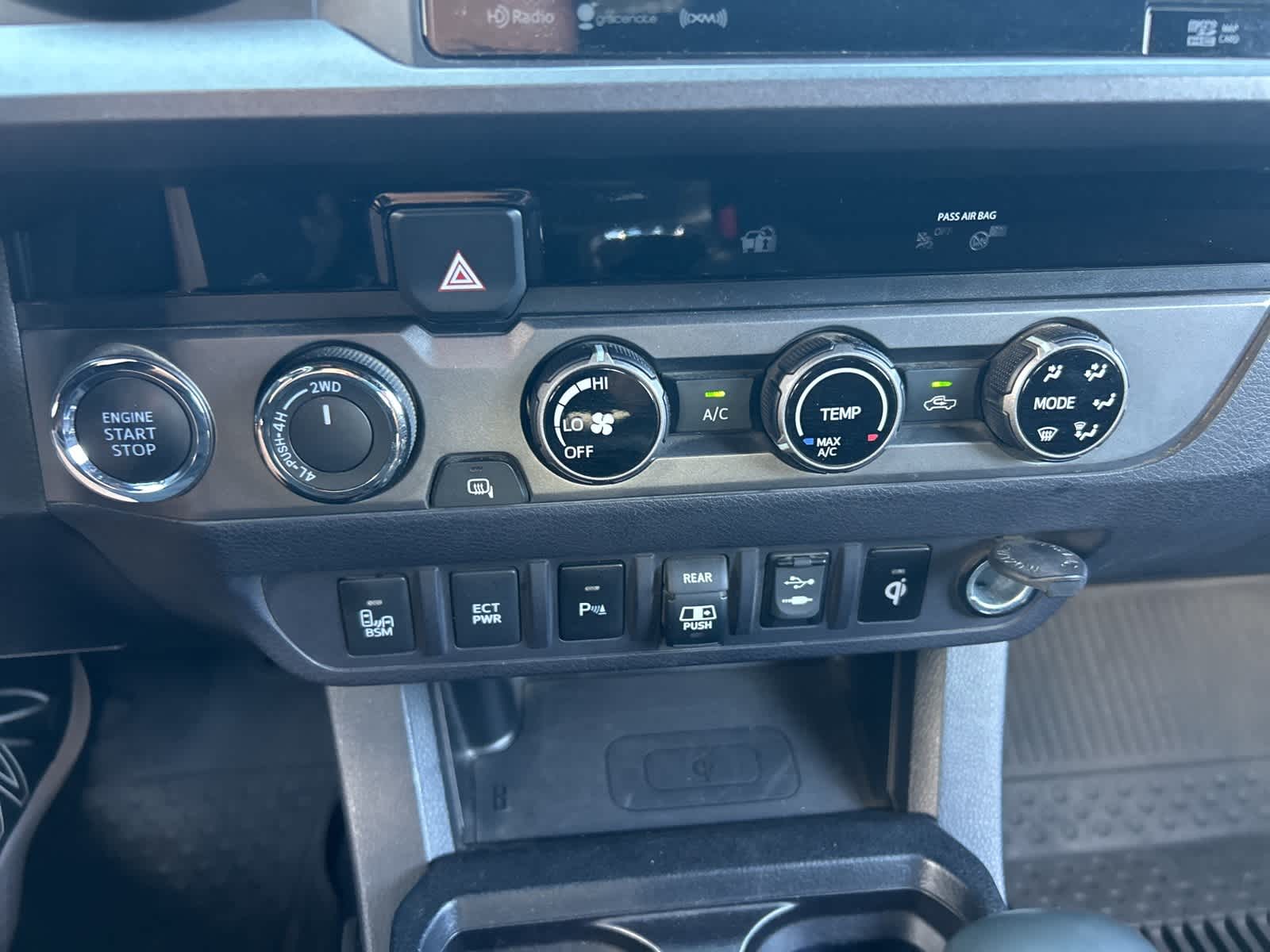 Thumbnail: 2018 Toyota Tacoma - 37