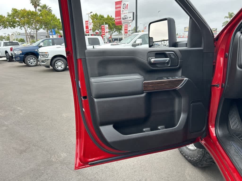 Thumbnail: 2022 GMC Sierra 2500 - 24