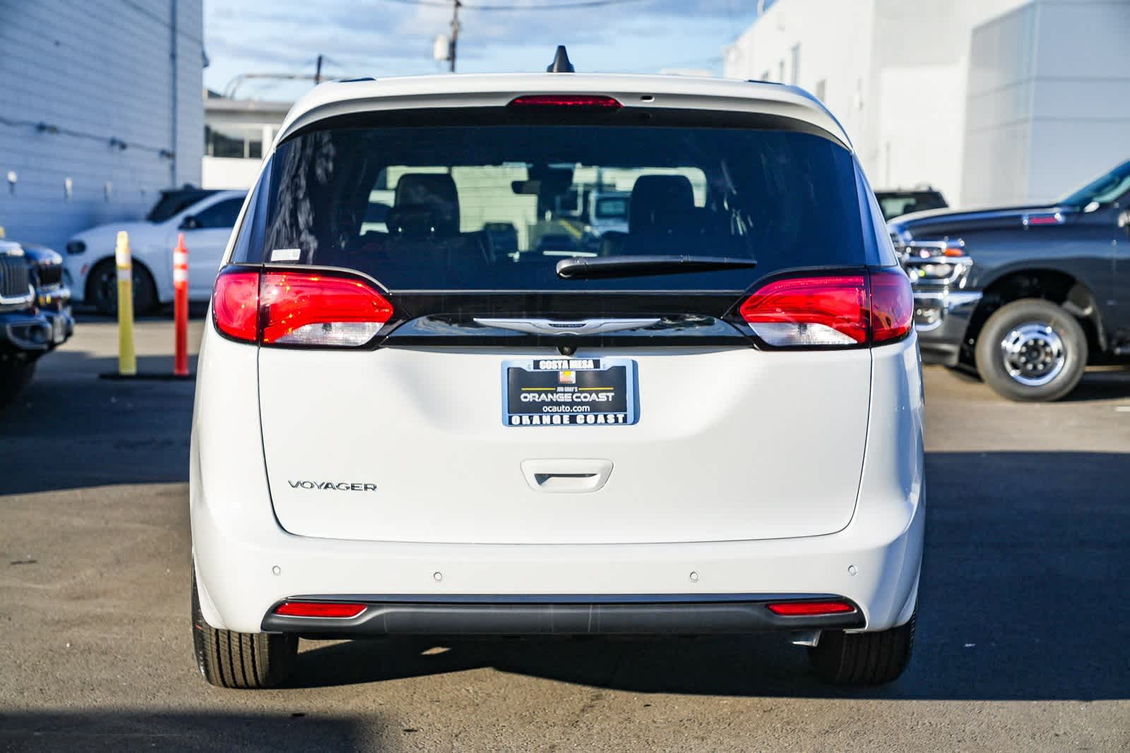 Thumbnail: 2026 Chrysler Voyager - 5