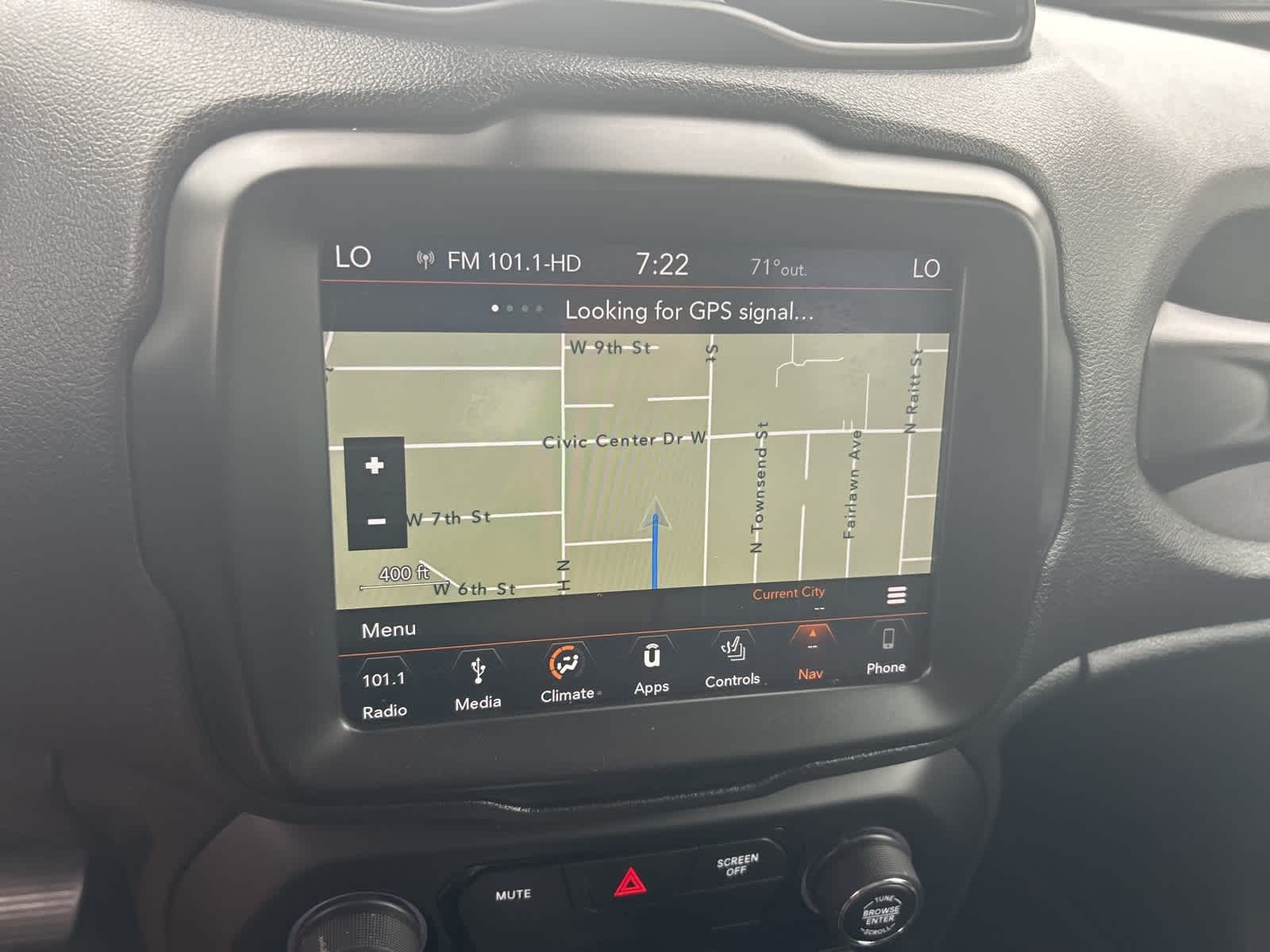Thumbnail: 2018 Jeep Renegade - 28