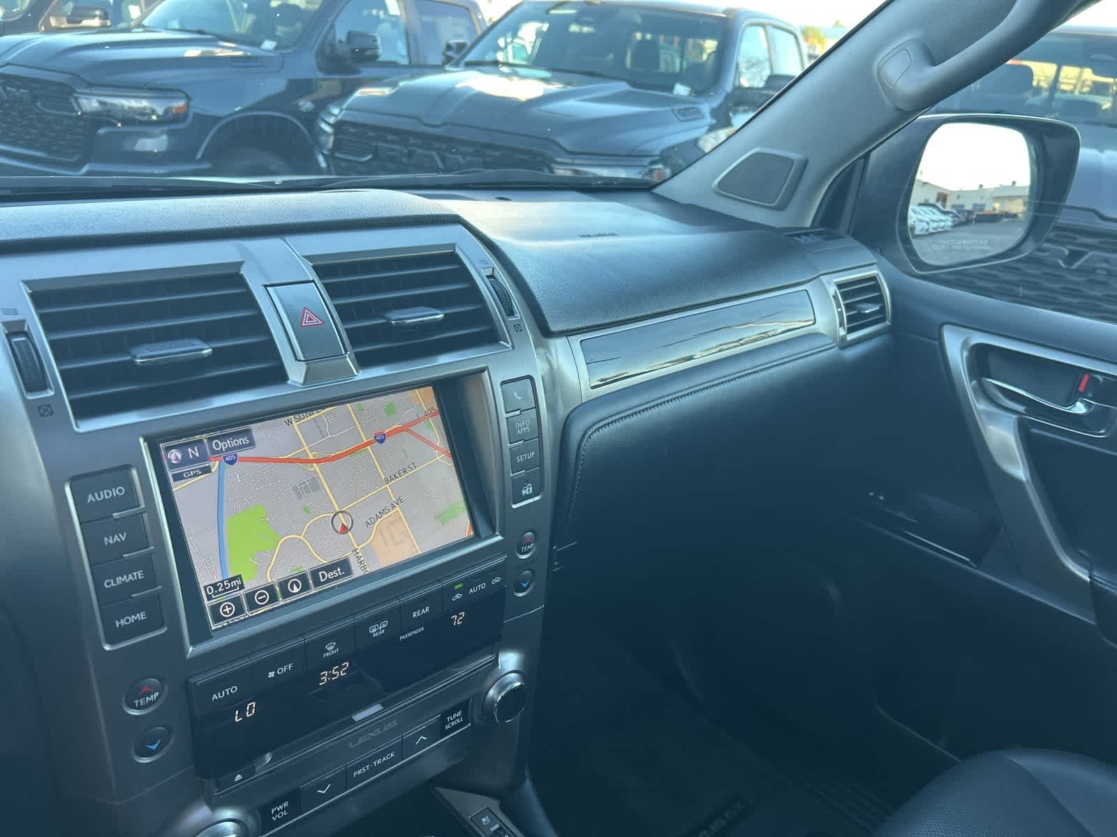 Thumbnail: 2016 Lexus GX - 45