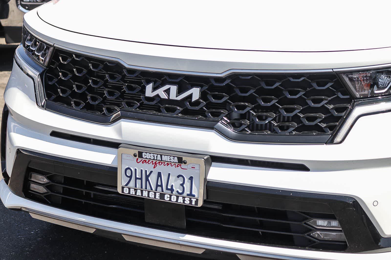 Thumbnail: 2023 Kia Sorento - 8