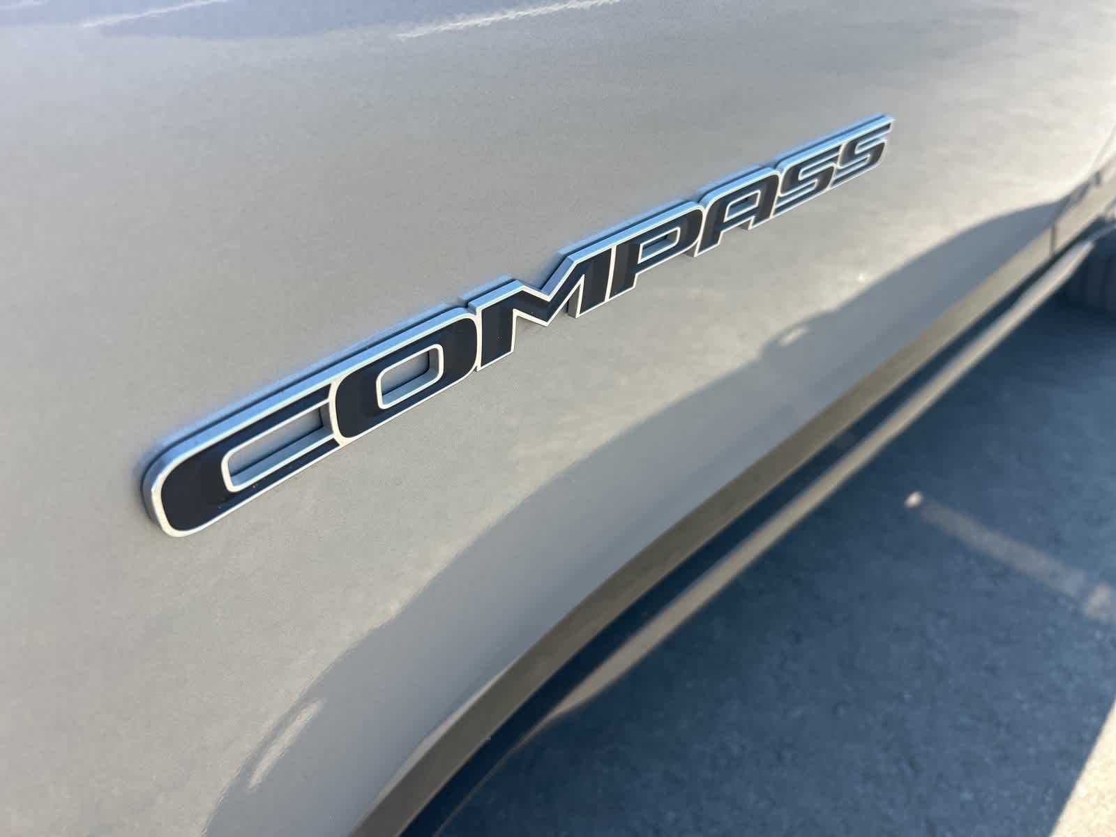 Thumbnail: 2023 Jeep Compass - 12