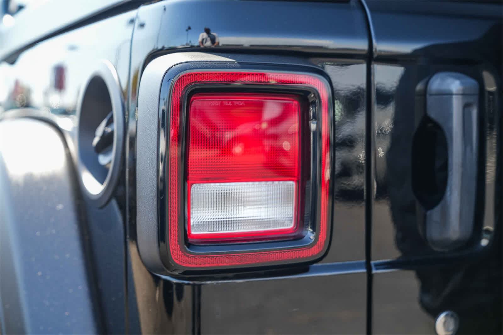 Thumbnail: 2020 Jeep Wrangler - 7