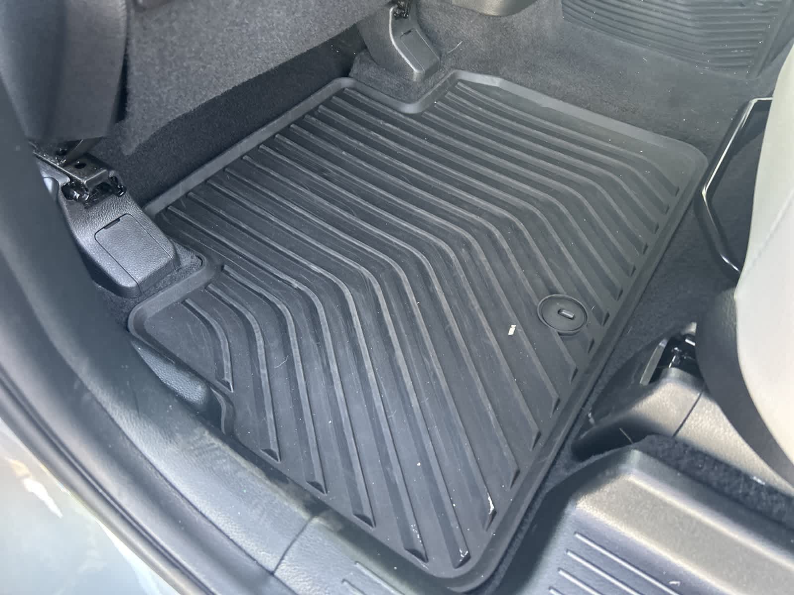 Thumbnail: 2024 Kia Telluride - 26