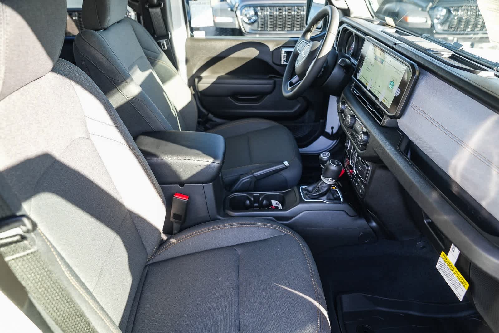 Thumbnail: 2026 Jeep Gladiator - 17