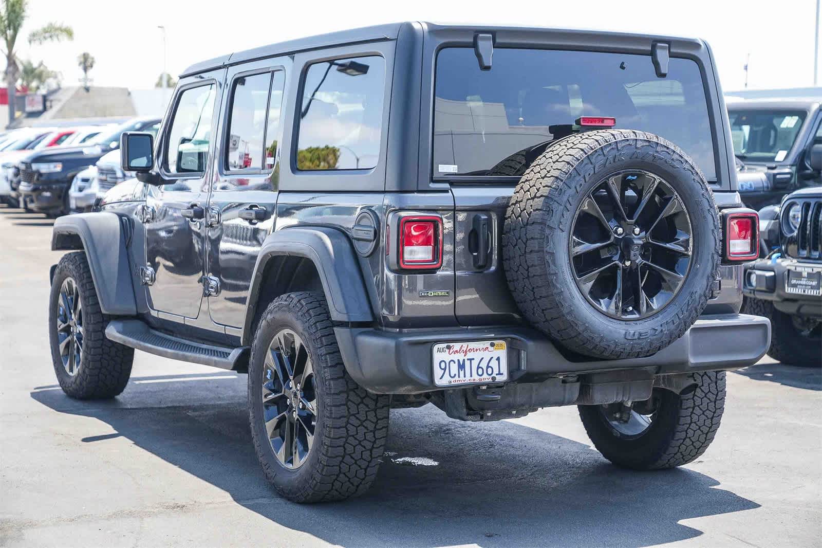 Thumbnail: 2022 Jeep Wrangler - 6