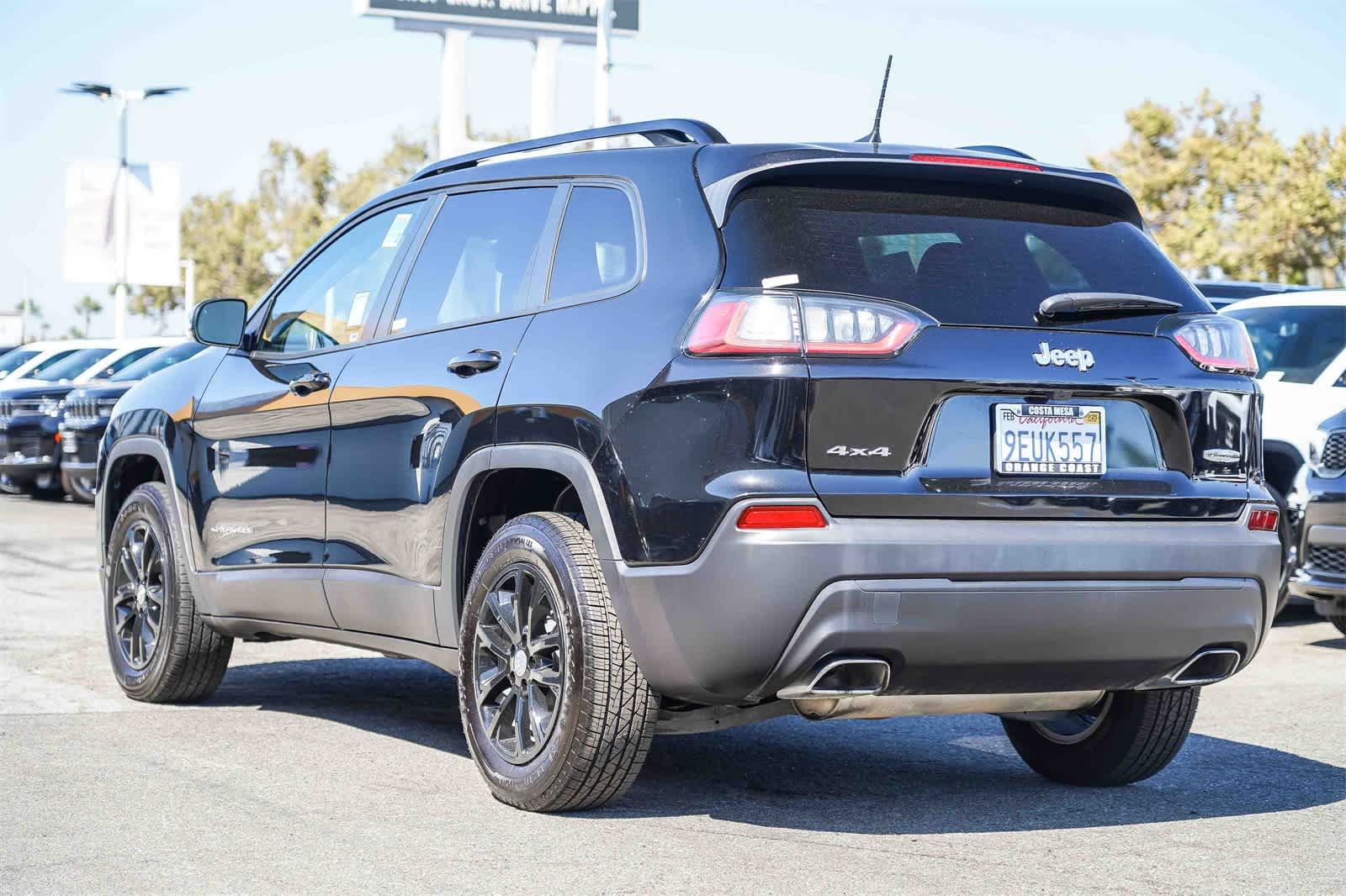 Thumbnail: 2022 Jeep Cherokee - 6