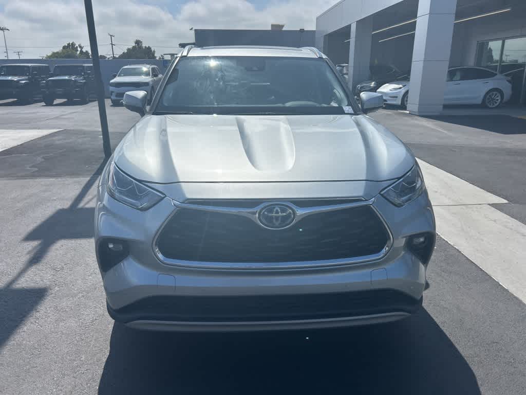 Thumbnail: 2021 Toyota Highlander - 9