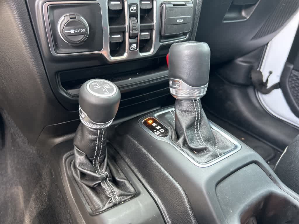 Thumbnail: 2022 Jeep Wrangler - 29
