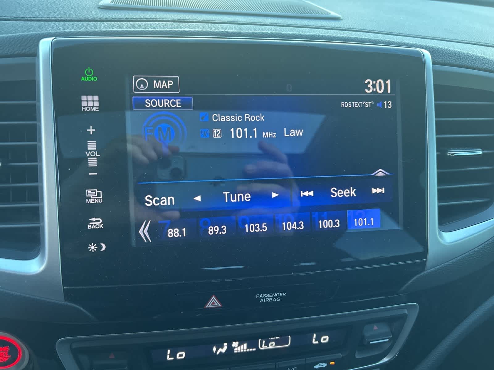 Thumbnail: 2016 Honda Pilot - 42