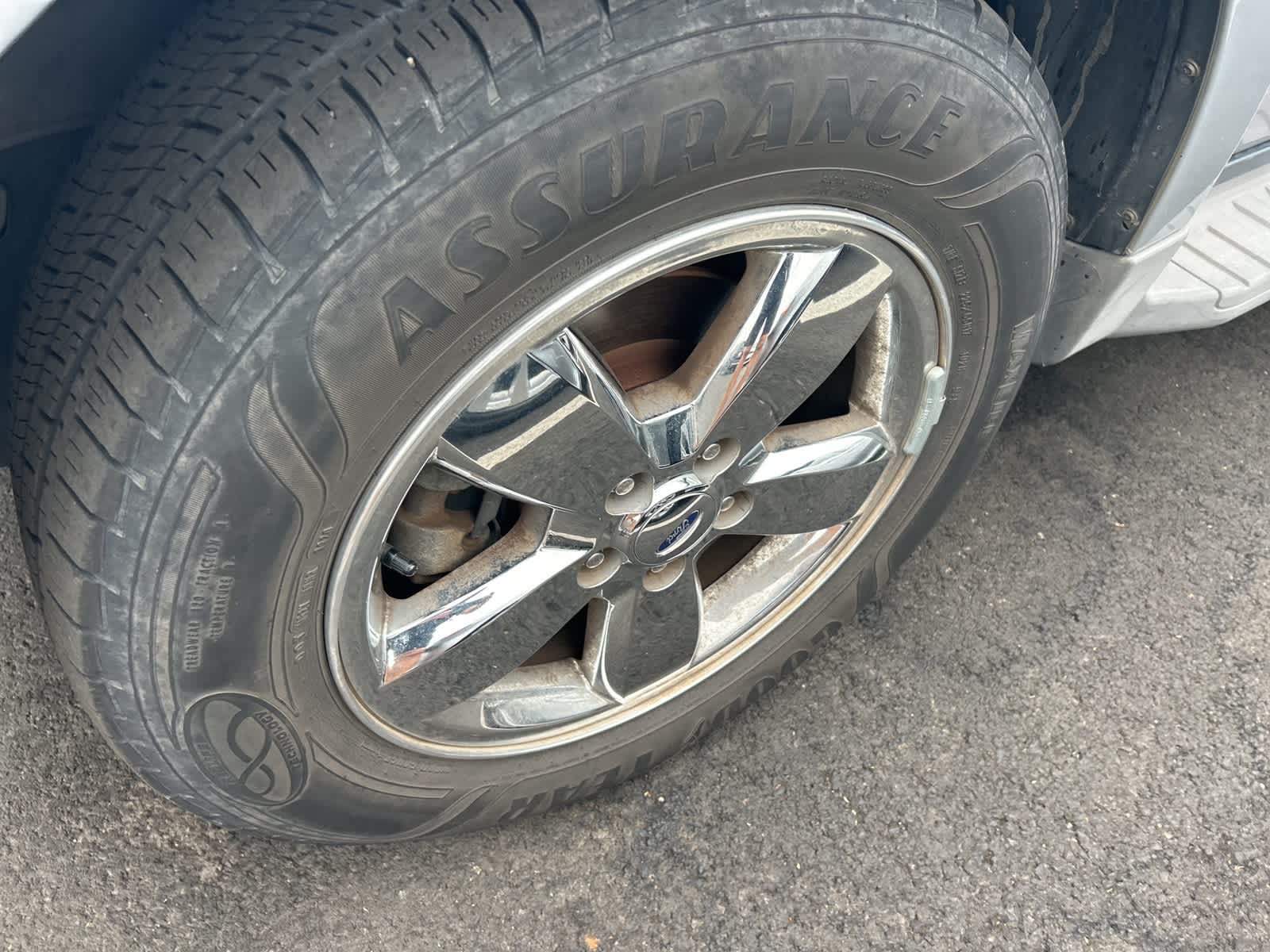 Thumbnail: 2010 Ford Escape - 5