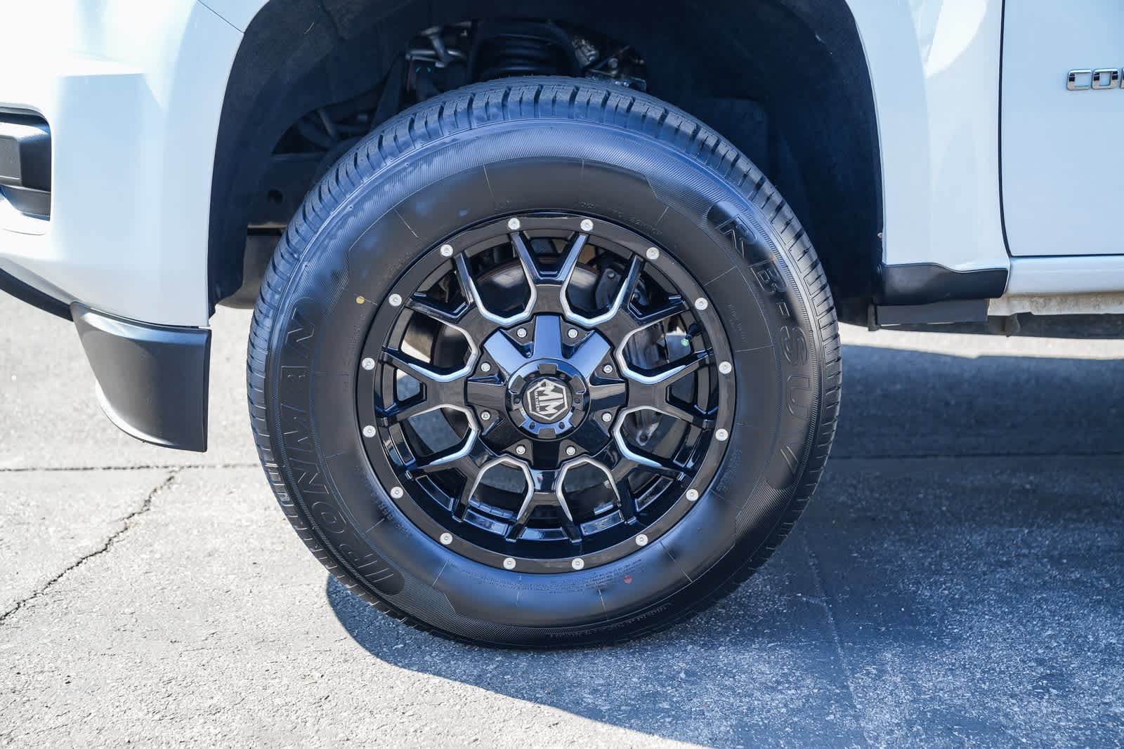 Thumbnail: 2019 Chevrolet Colorado - 9