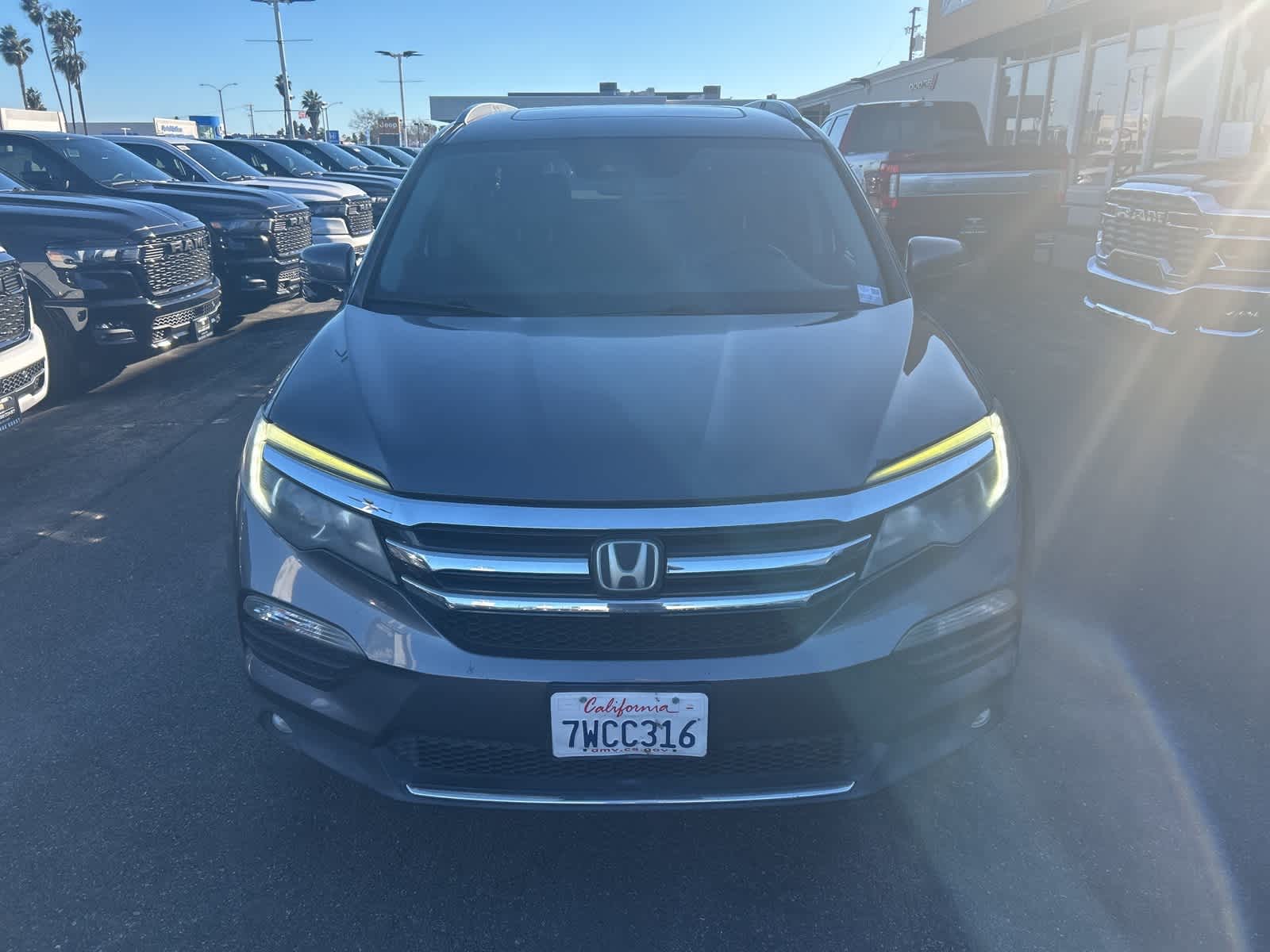 Thumbnail: 2016 Honda Pilot - 8
