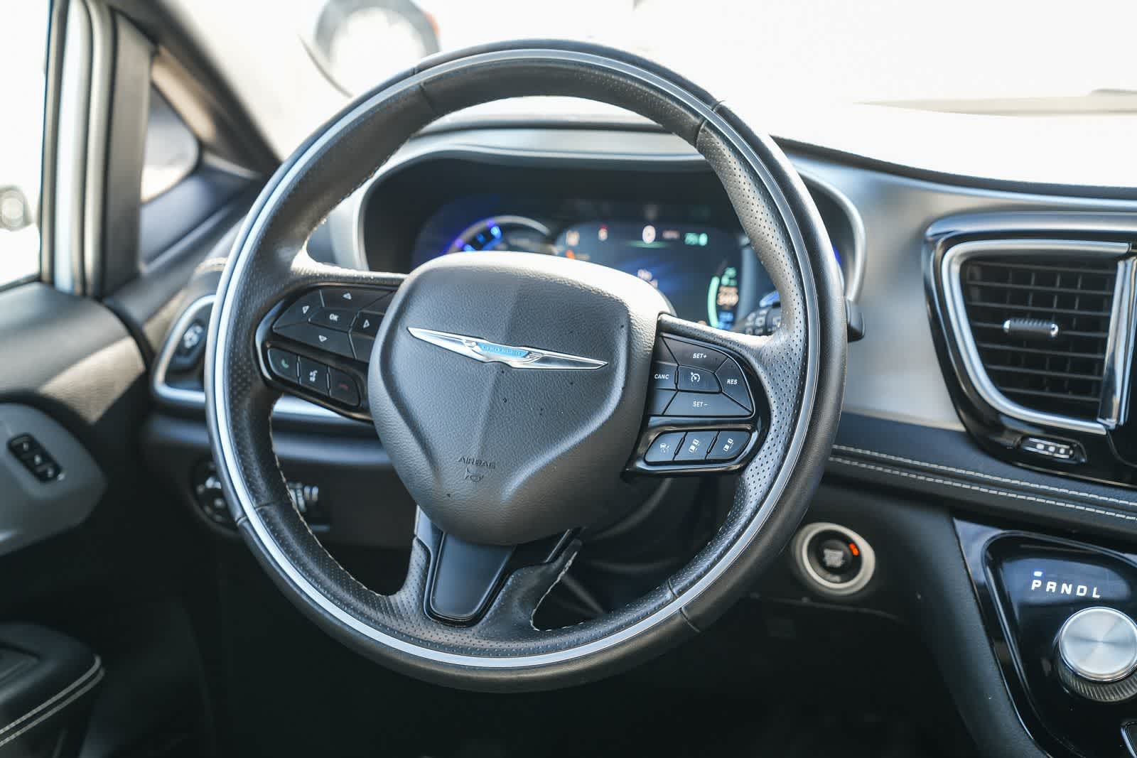 Thumbnail: 2020 Chrysler Pacifica - 12
