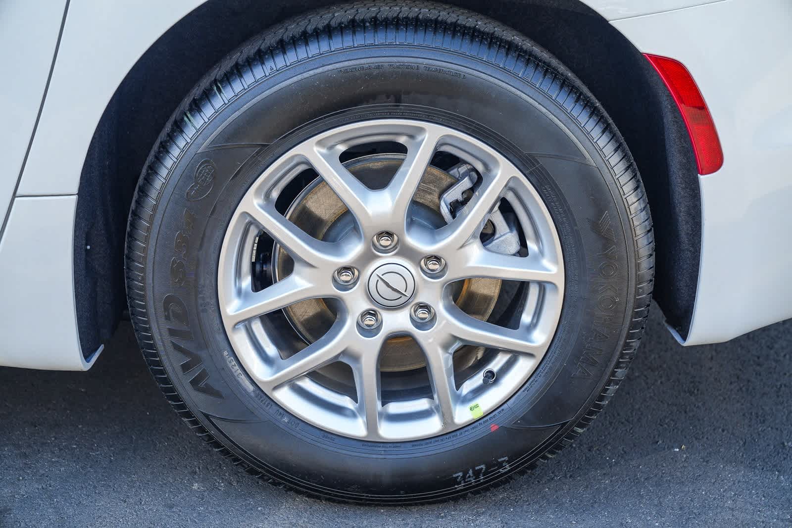 Thumbnail: 2026 Chrysler Pacifica - 10