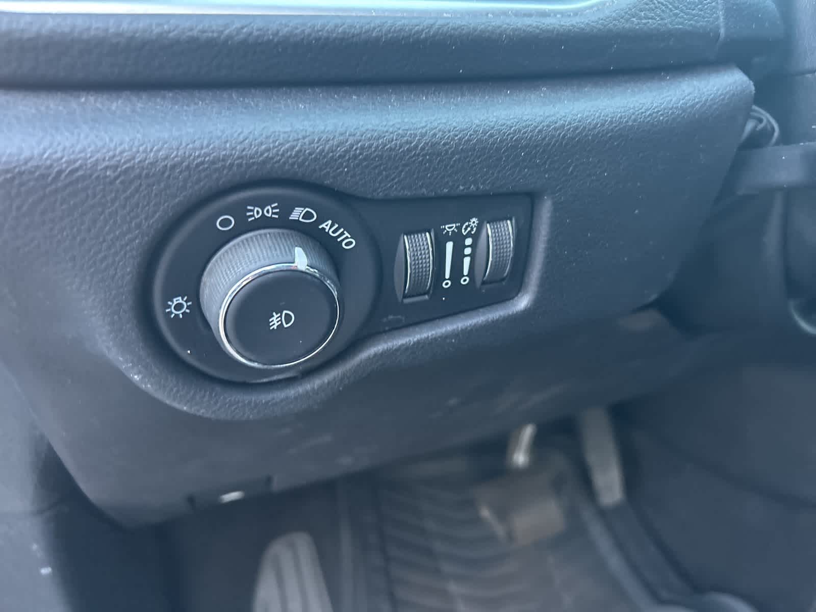 Thumbnail: 2020 Chrysler Pacifica - 44