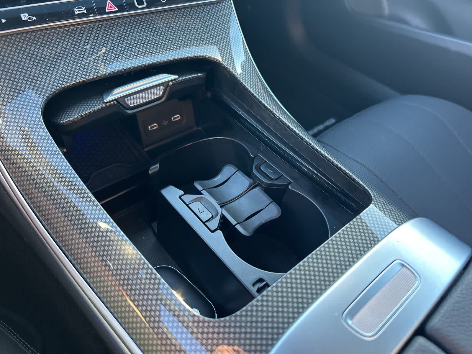 Thumbnail: 2025 Mercedes-Benz CLE - 36