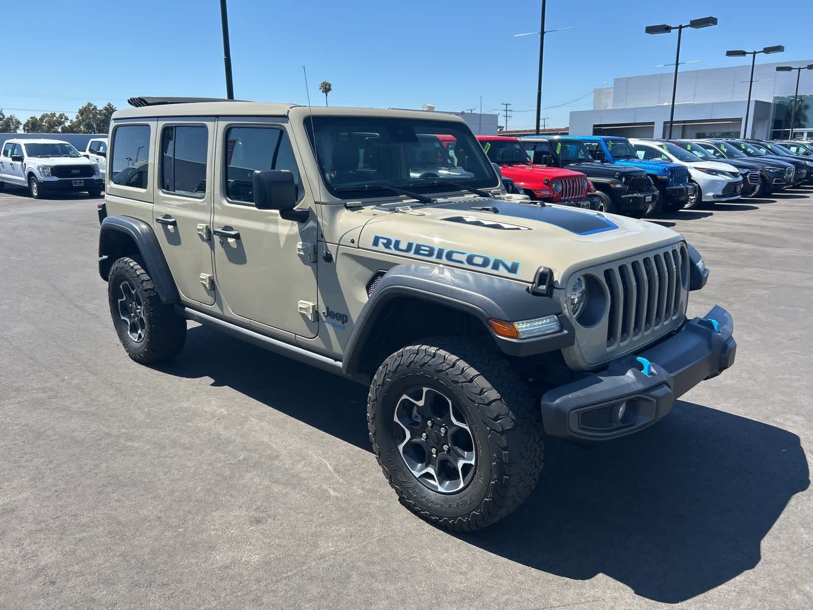 Thumbnail: 2022 Jeep Wrangler - 9
