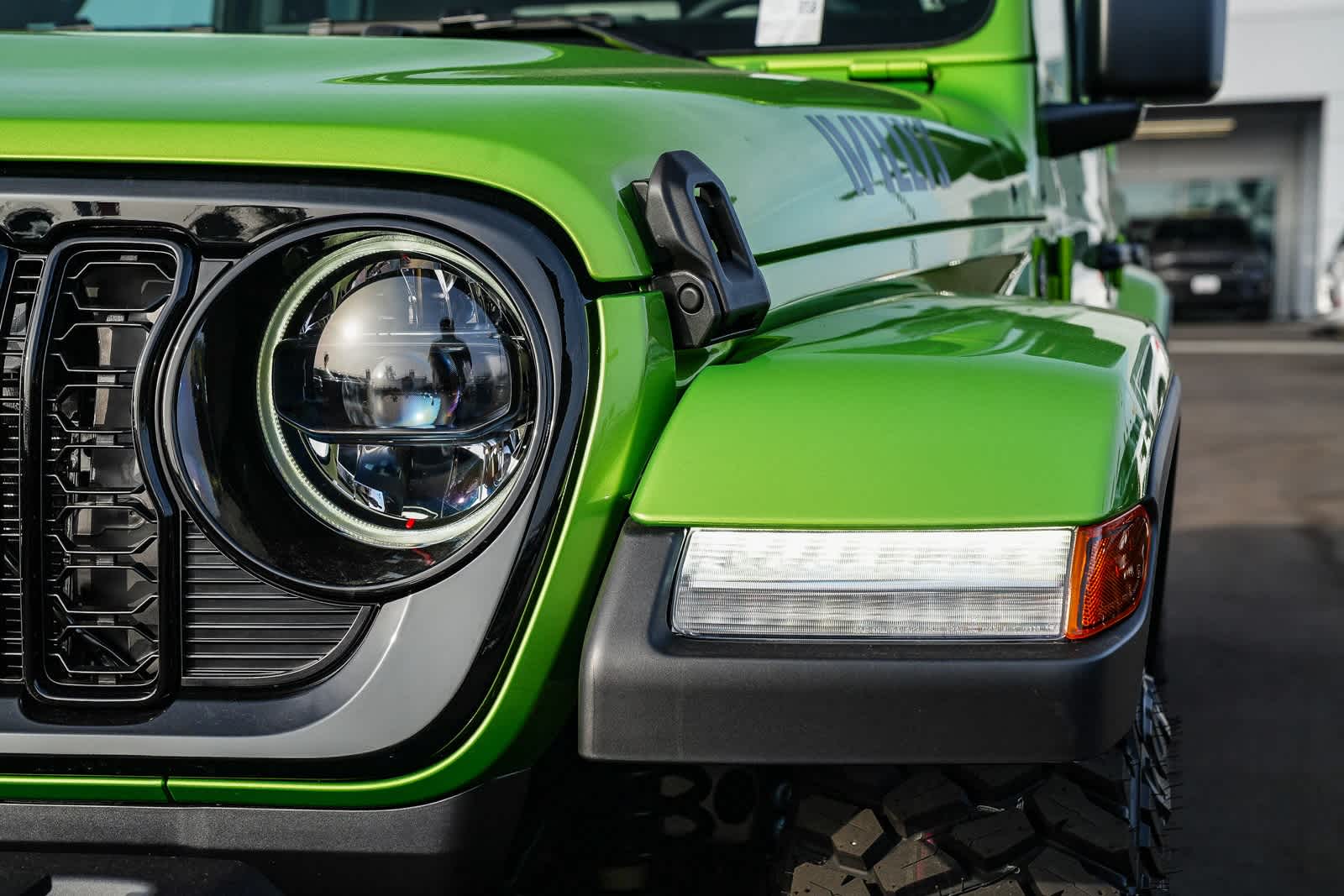 Thumbnail: 2026 Jeep Gladiator - 8