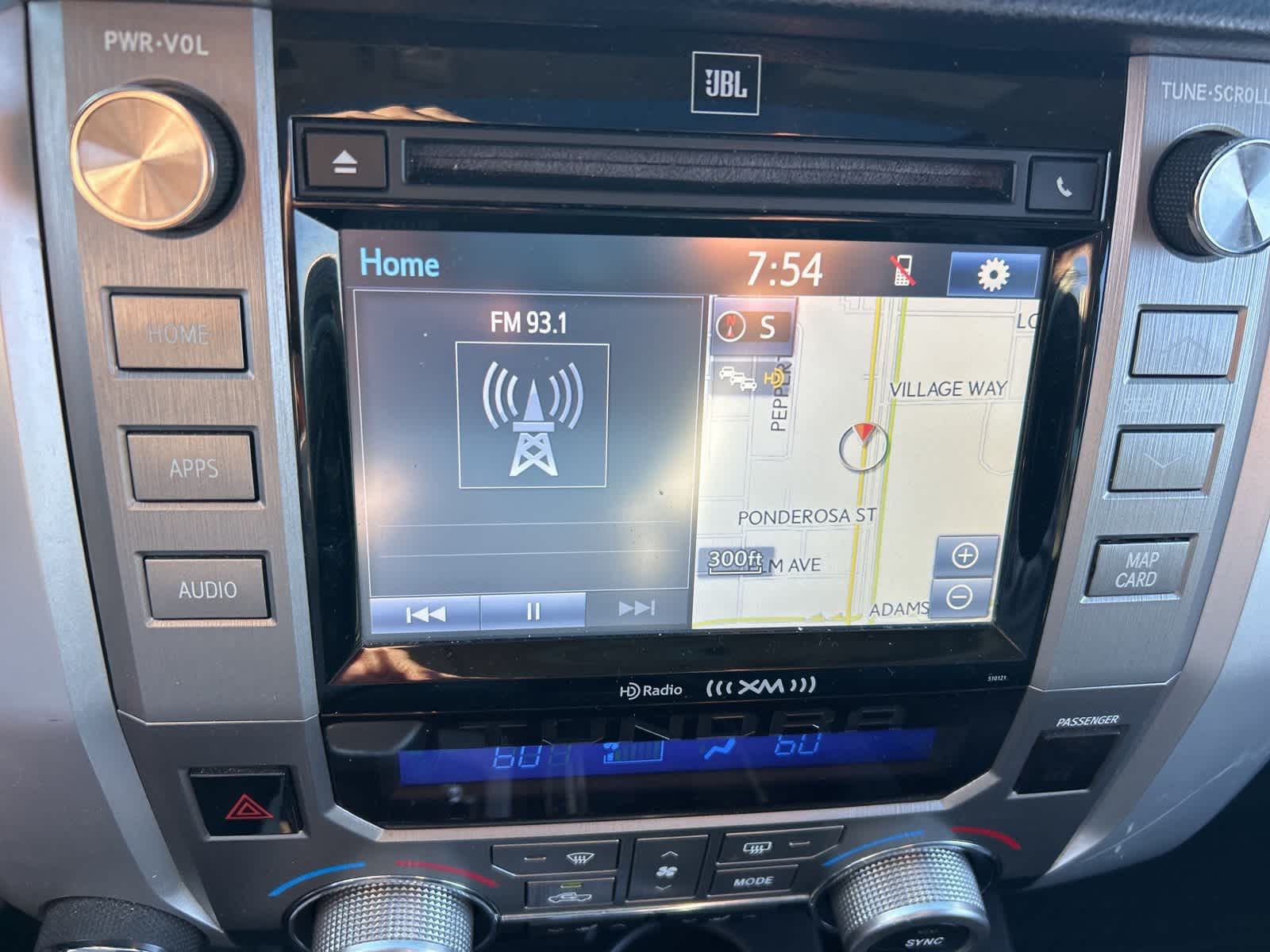 Thumbnail: 2016 Toyota Tundra - 34