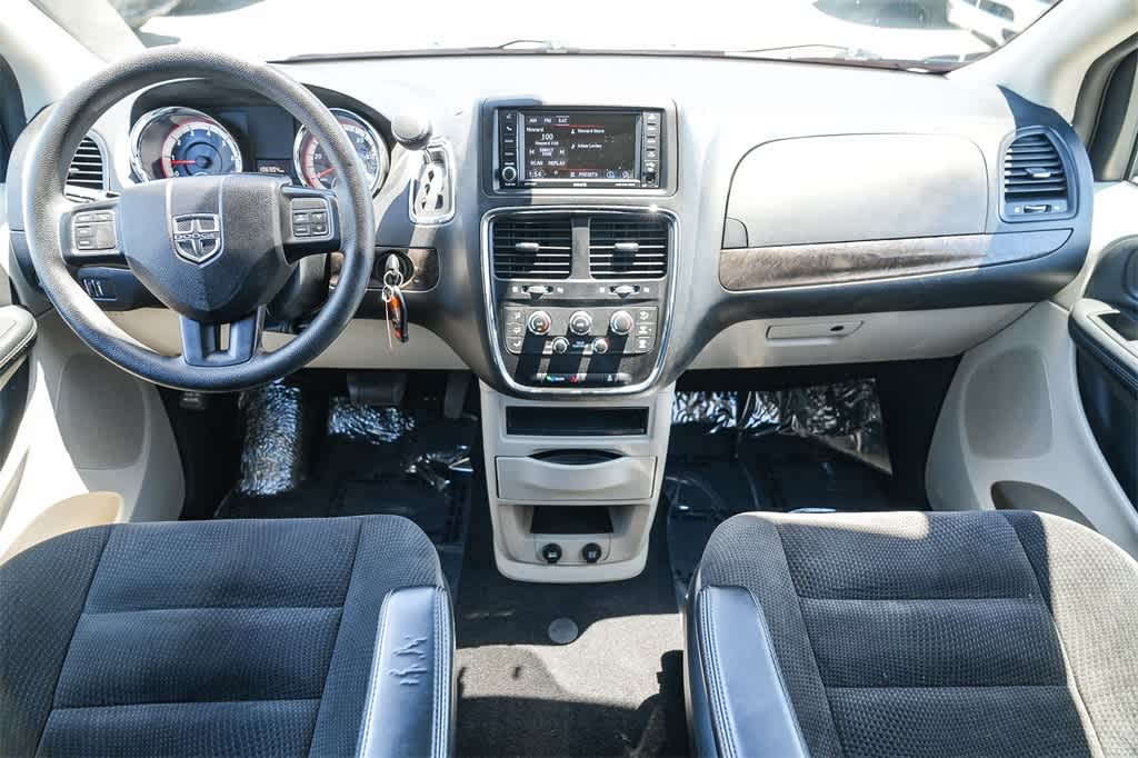 Thumbnail: 2019 Dodge Grand Caravan - 11