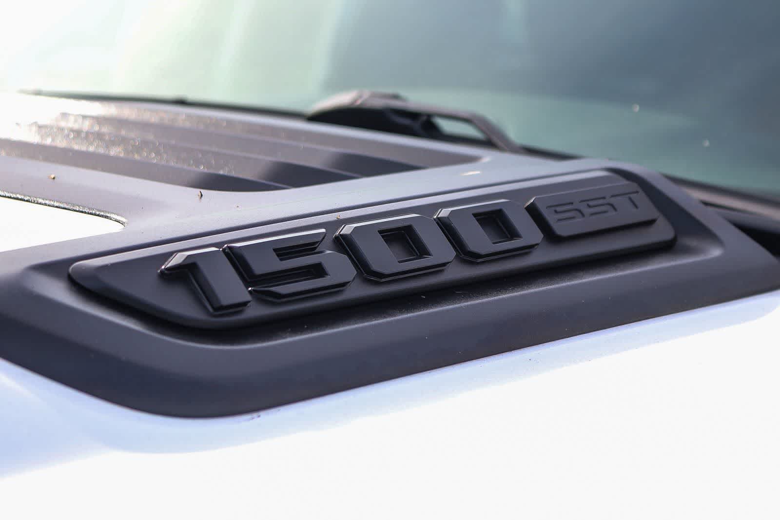 Thumbnail: 2025 RAM 1500 - 8