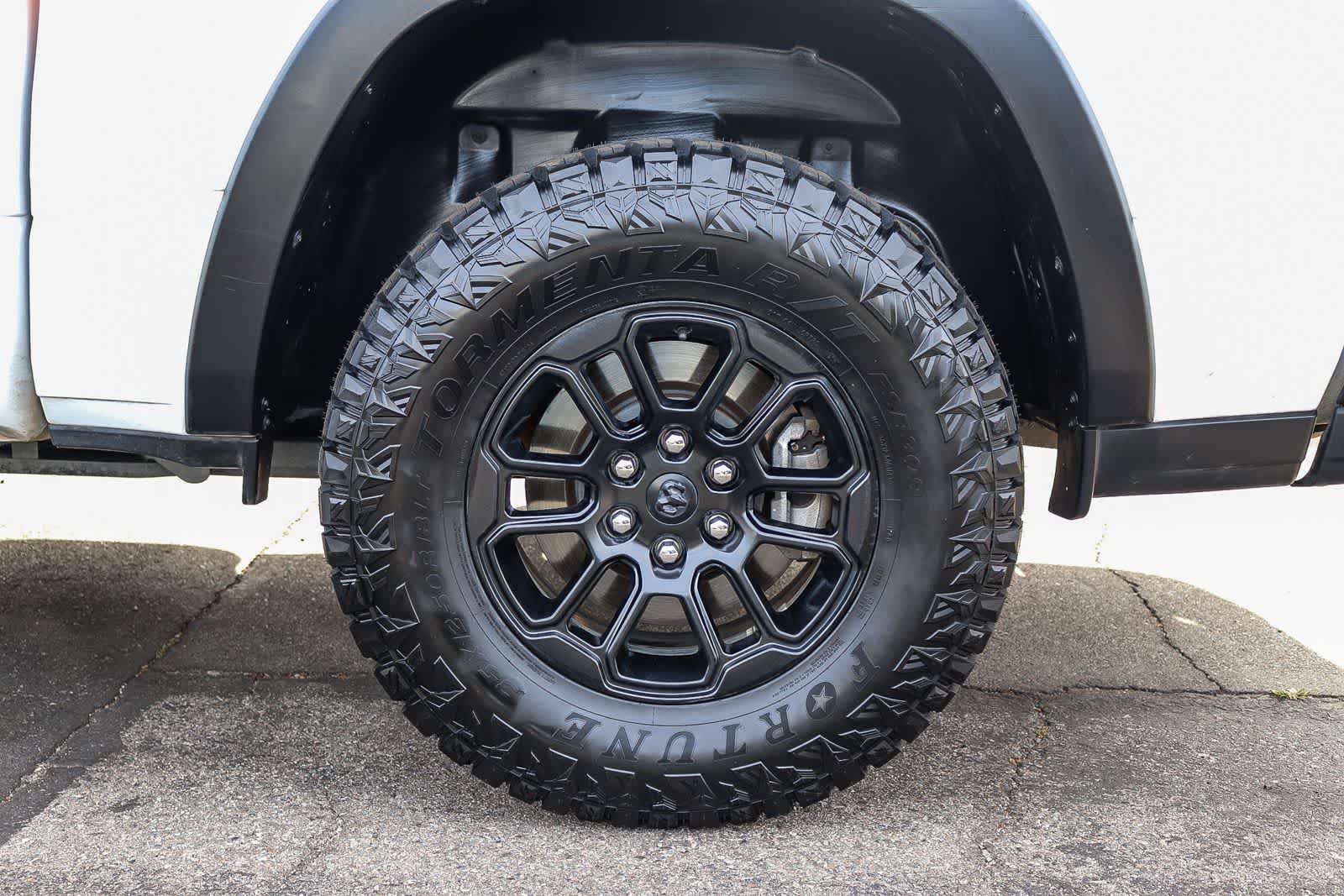 Thumbnail: 2025 RAM 1500 - 10