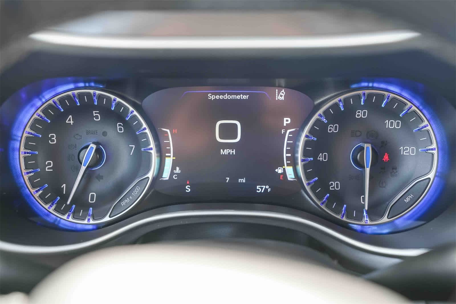 Thumbnail: 2026 Chrysler Pacifica - 23