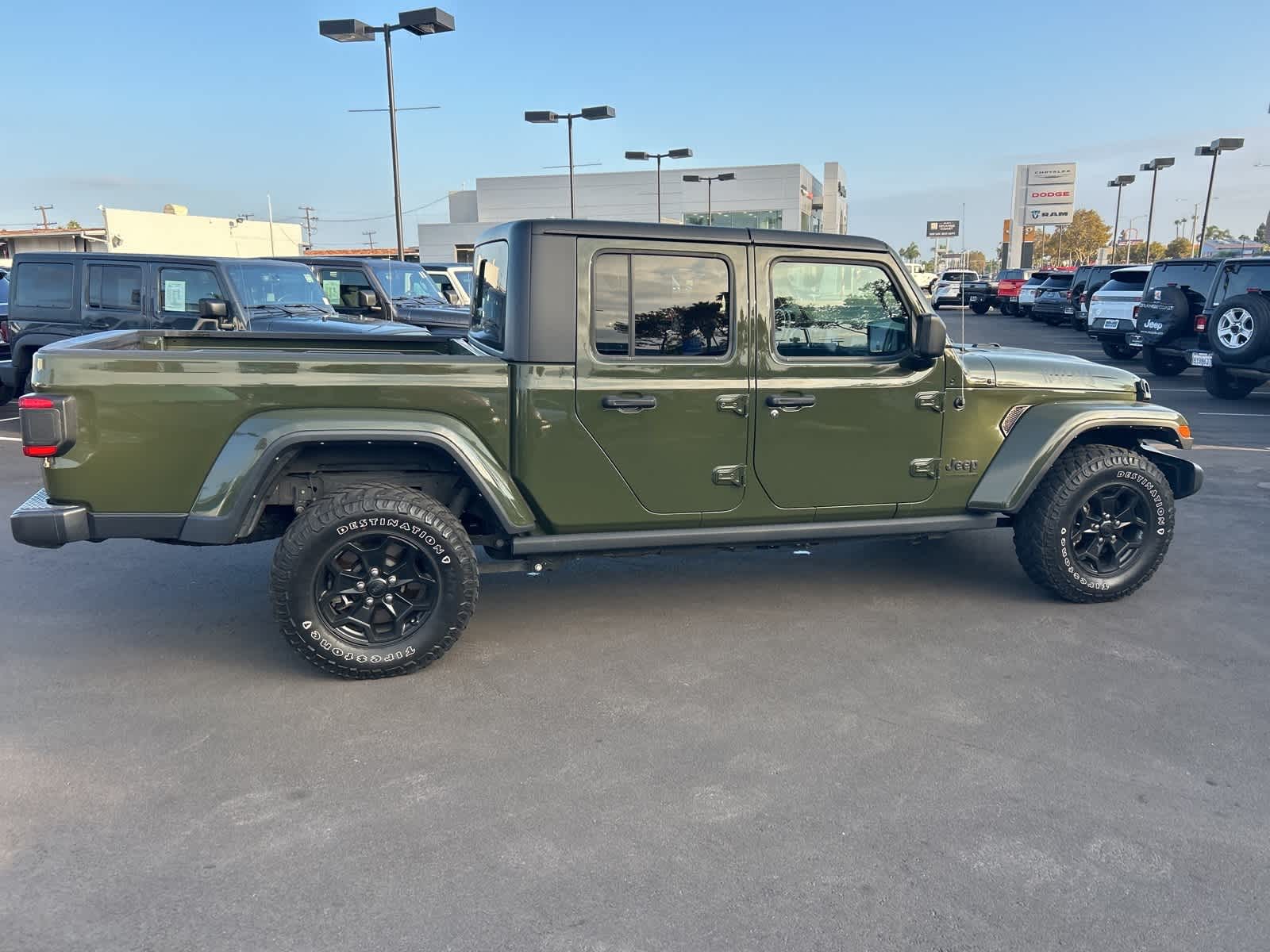 Thumbnail: 2021 Jeep Gladiator - 7