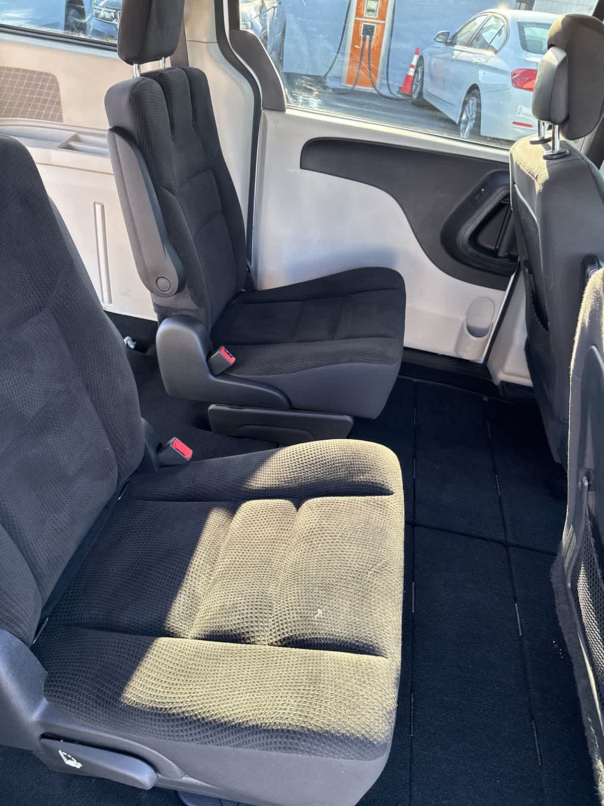 Thumbnail: 2019 Dodge Grand Caravan - 7