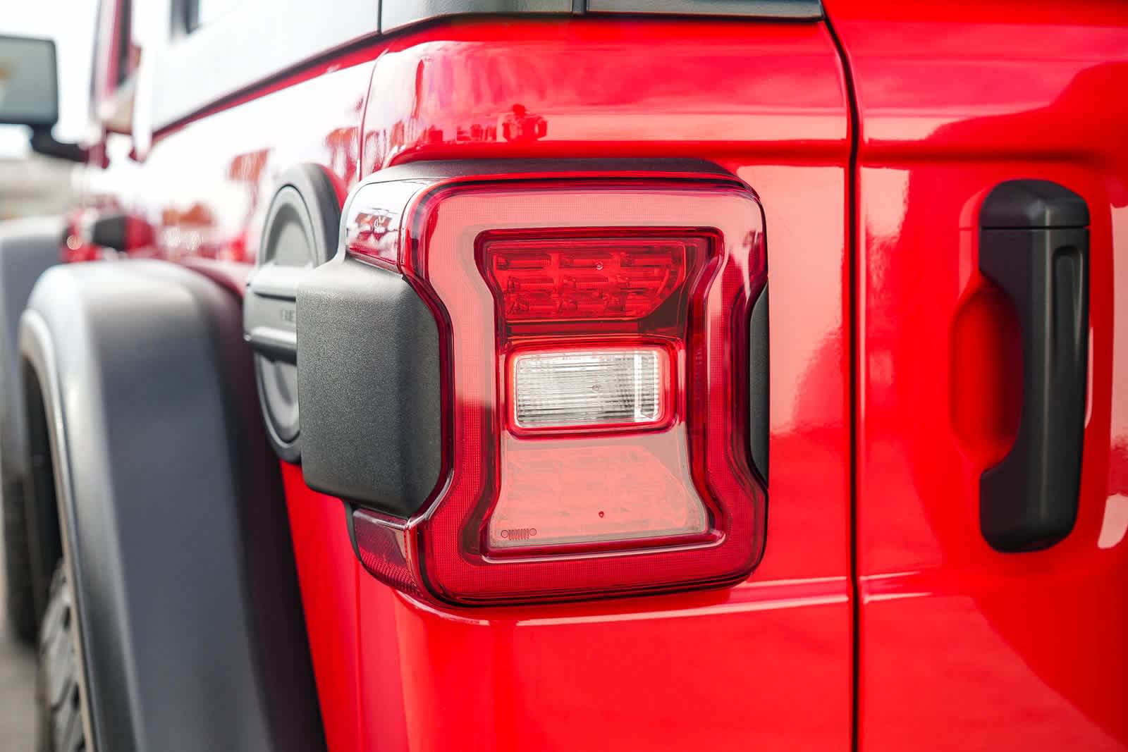 Thumbnail: 2021 Jeep Wrangler - 7