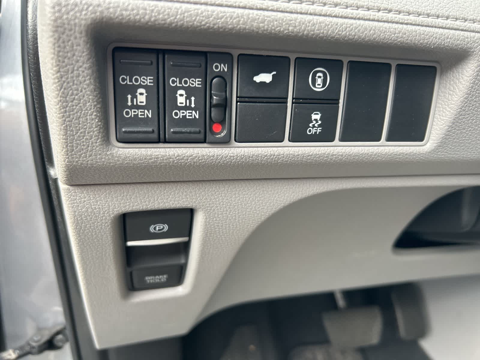 Thumbnail: 2021 Honda Odyssey - 30