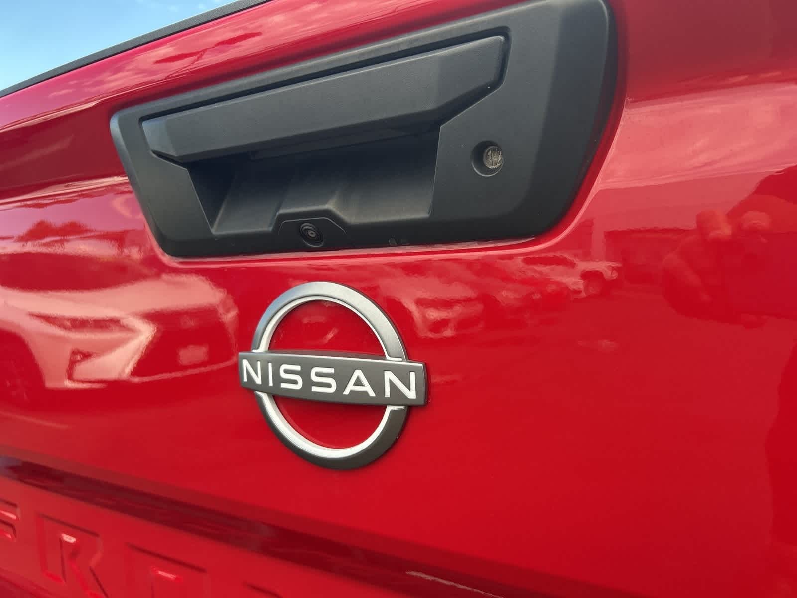 Thumbnail: 2023 Nissan Frontier - 13