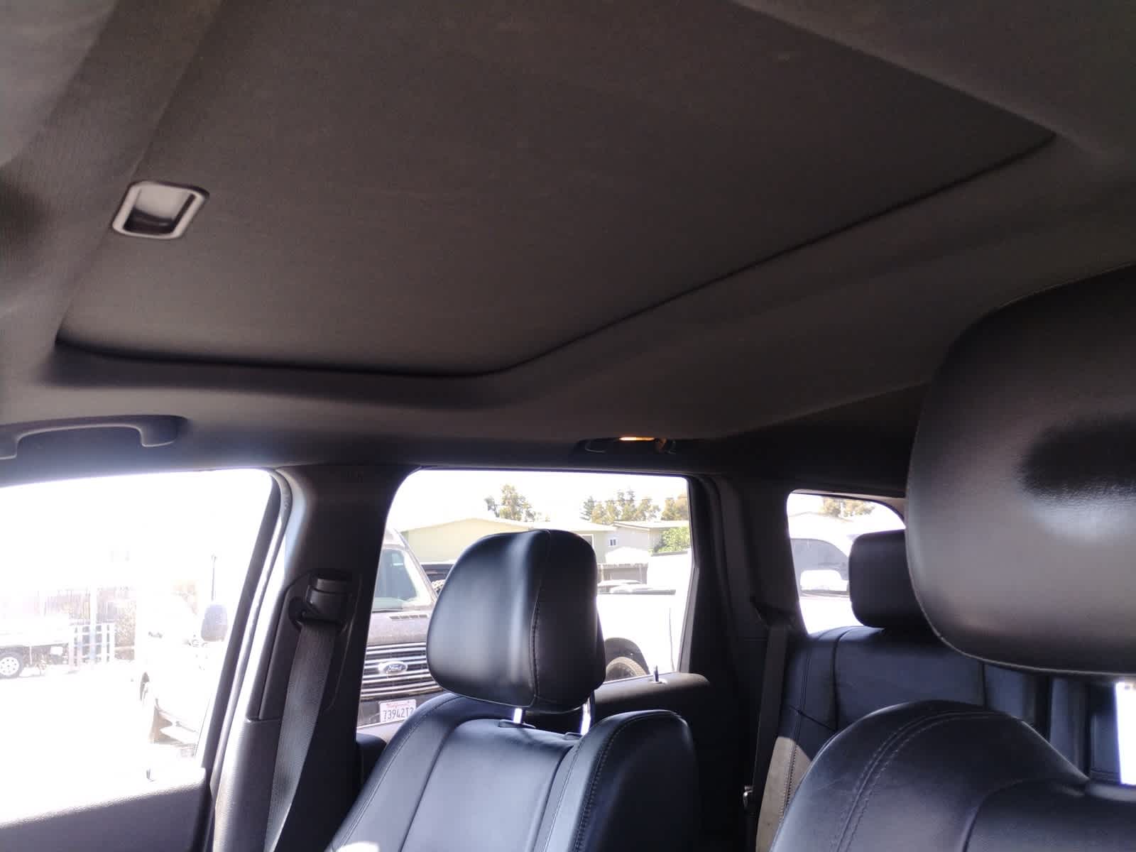 Thumbnail: 2015 Jeep Grand Cherokee - 8