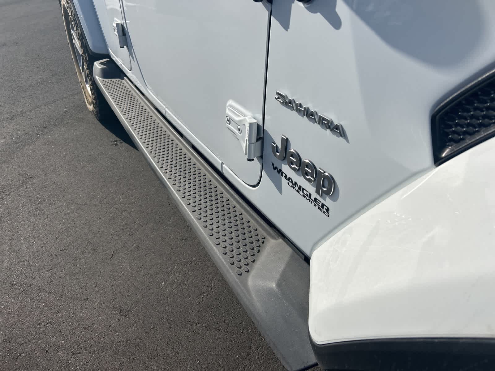 Thumbnail: 2022 Jeep Wrangler - 26