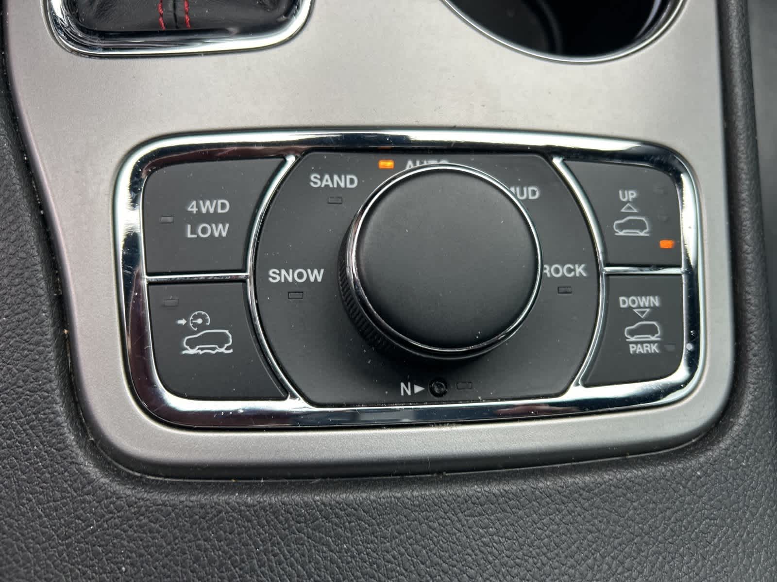 Thumbnail: 2021 Jeep Grand Cherokee - 45