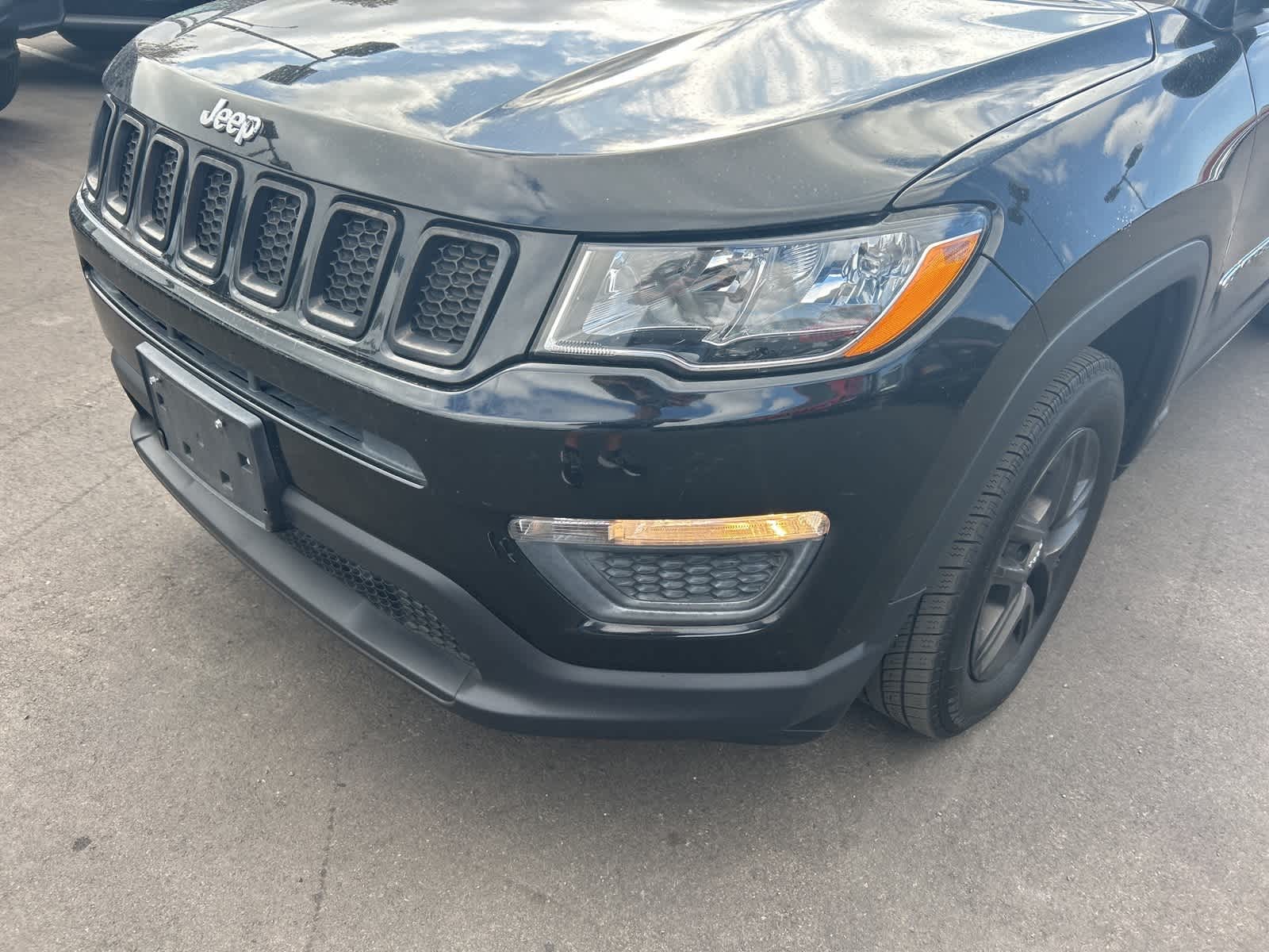 Thumbnail: 2018 Jeep Compass - 9