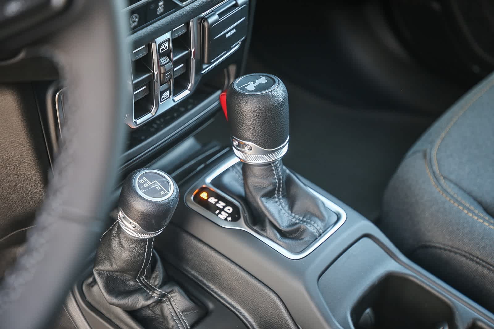 Thumbnail: 2025 Jeep Wrangler - 20