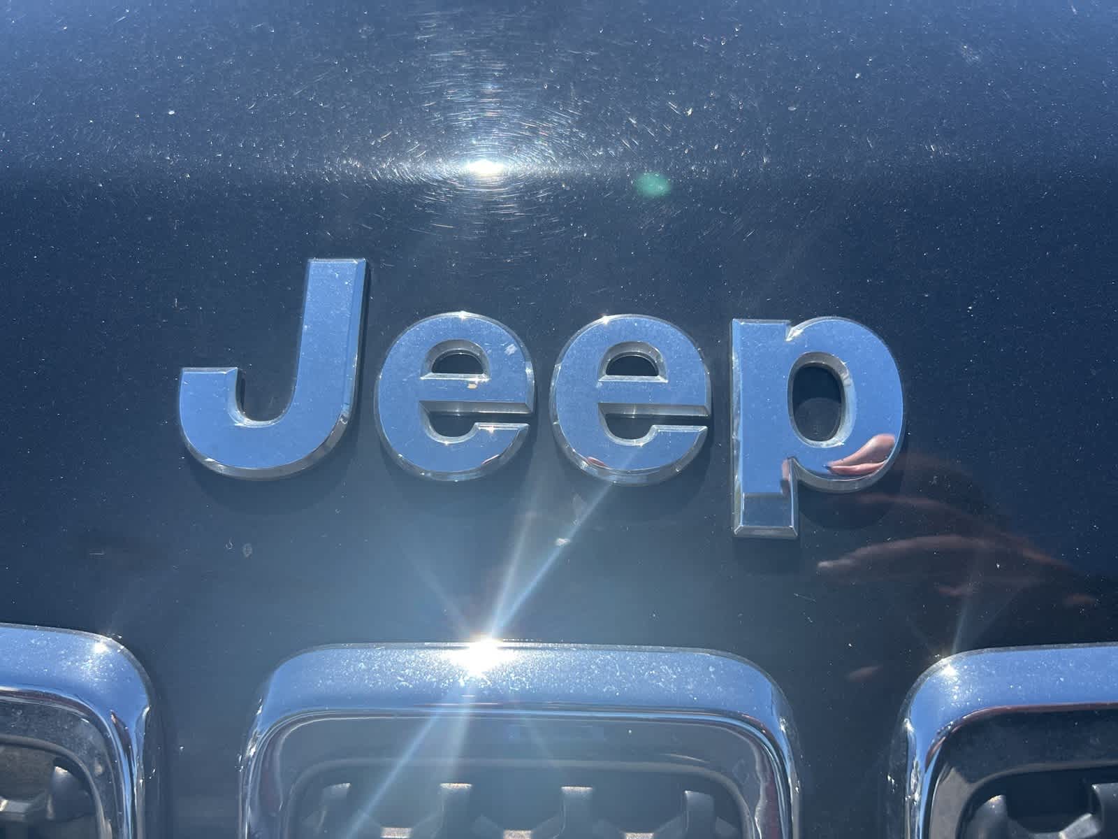 Thumbnail: 2022 Jeep Cherokee - 11