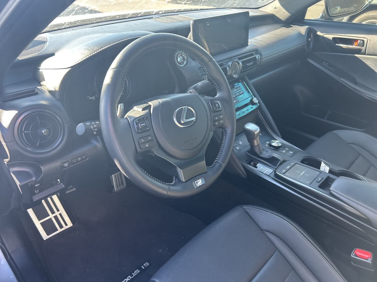 Thumbnail: 2023 Lexus IS - 10