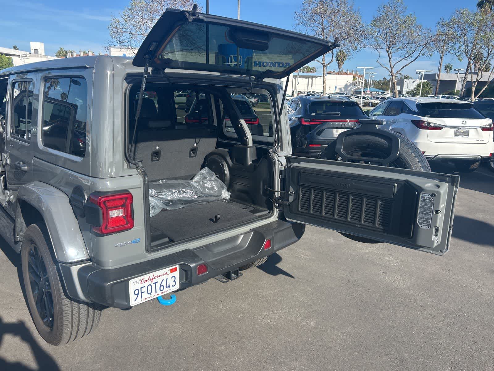 Thumbnail: 2023 Jeep Wrangler - 28