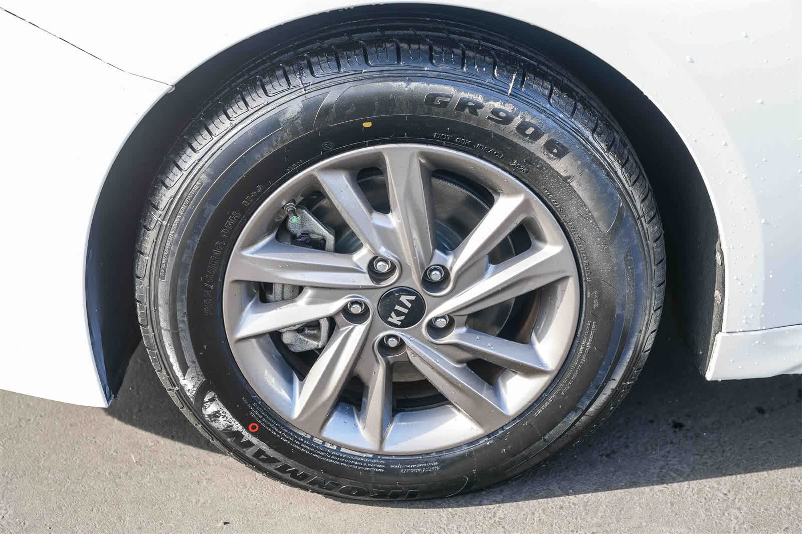 Thumbnail: 2020 Kia Optima - 8