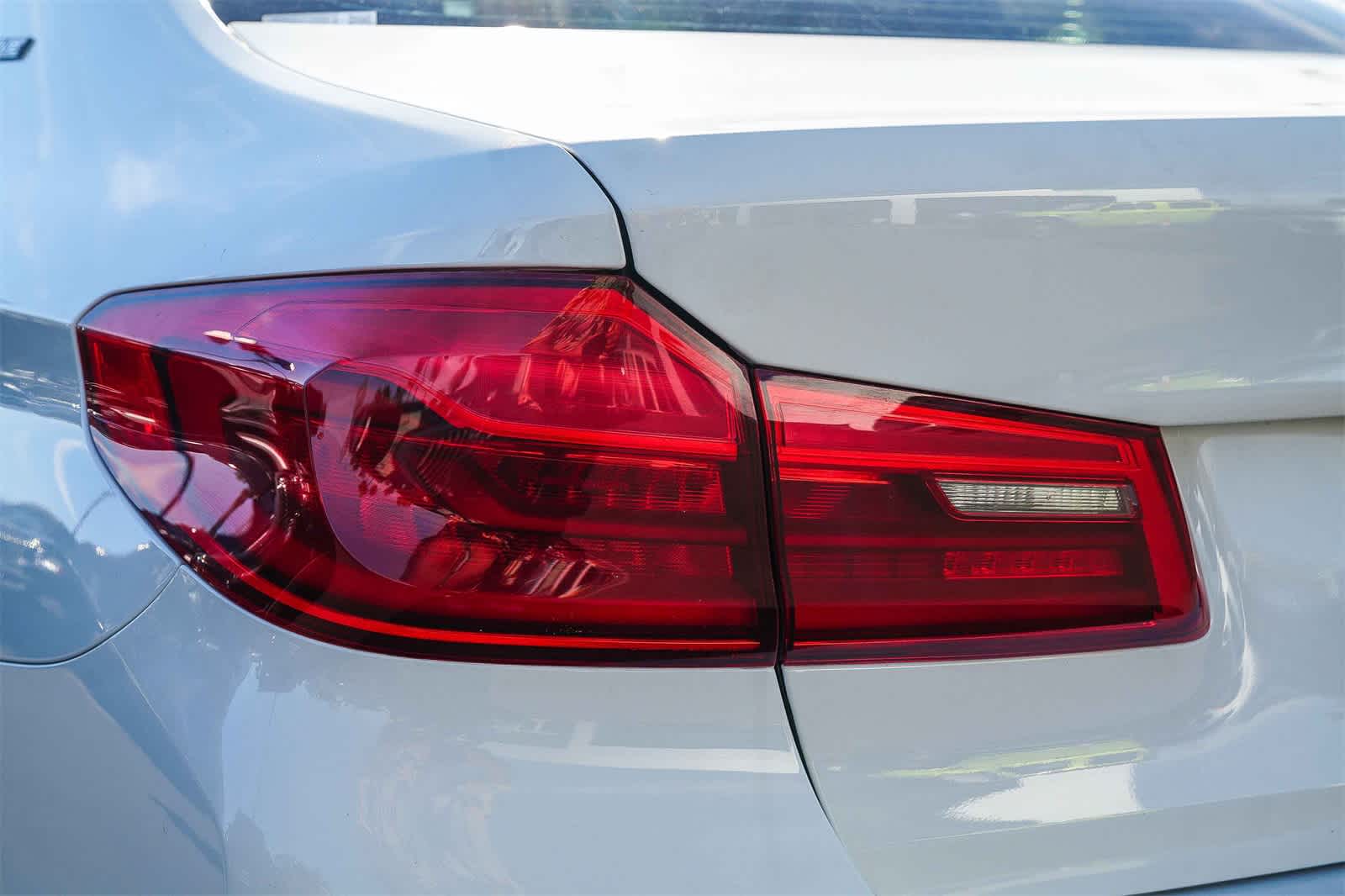 Thumbnail: 2018 BMW 5 Series - 7